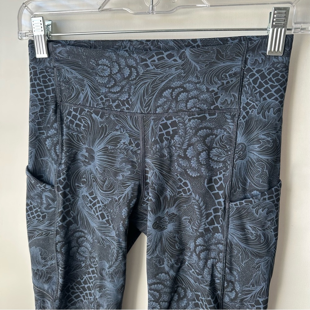 Lululemon Speed Up Crop 21” - Picture 5 of 9